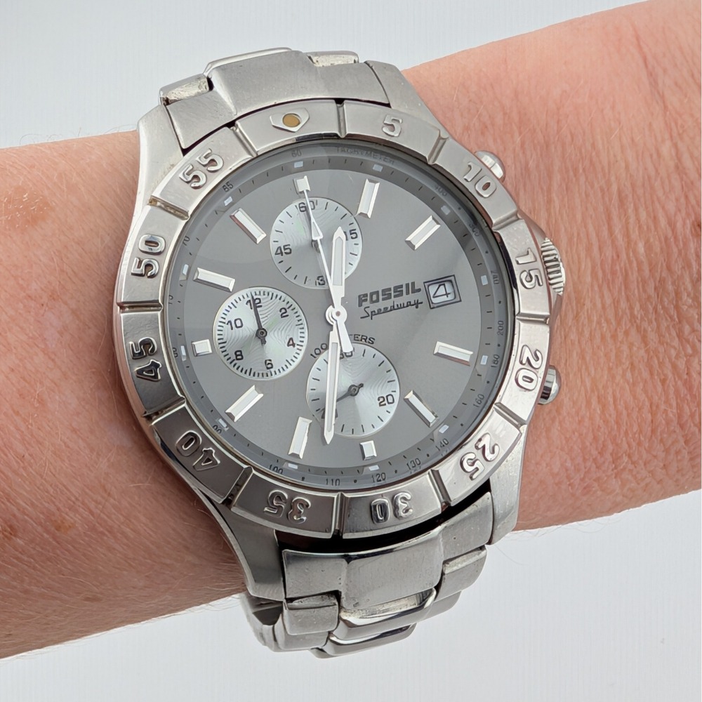Fossil Speedway Chronograph Men's Watch Gray Dial Rotating Bezel 100M Date SS - Picture 3 of 11
